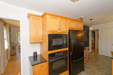 11 Sunset Dr, Delmar, NY 12054 photo 14