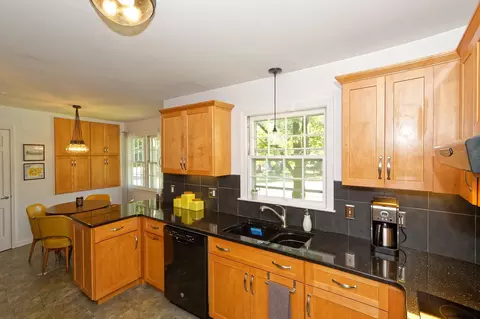 11 Sunset Dr, Delmar, NY 12054 photo 13