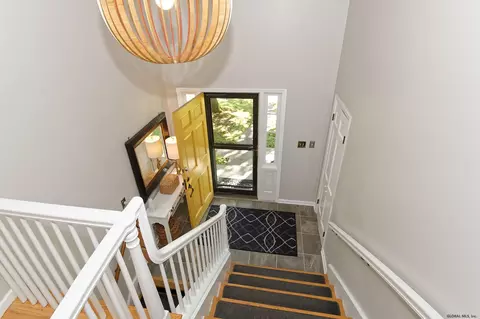 11 Sunset Dr, Delmar, NY 12054 photo 6