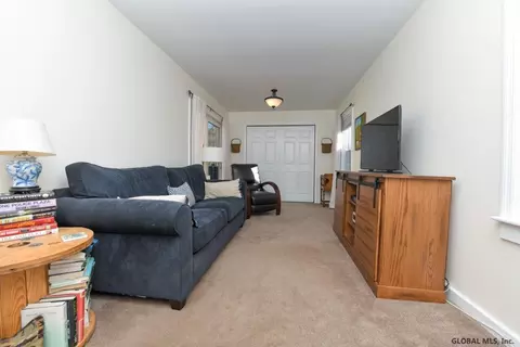 17 Wellington Ave, Delmar, NY 12054 photo 11