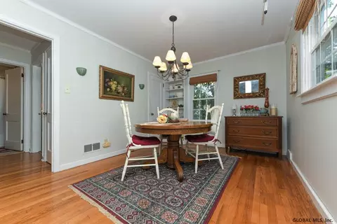 17 Wellington Ave, Delmar, NY 12054 photo 6
