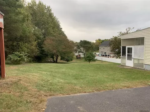 83 Werner Rd, Halfmoon, NY 12065 photo 10