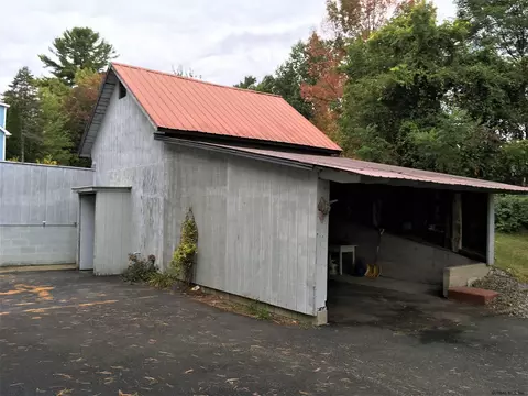 83 Werner Rd, Halfmoon, NY 12065 photo 5