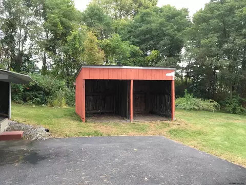 83 Werner Rd, Halfmoon, NY 12065 photo 6