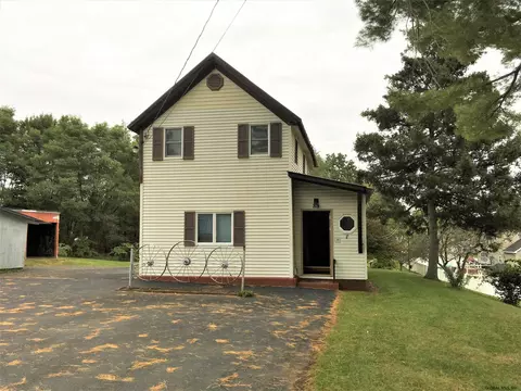 83 Werner Rd, Halfmoon, NY 12065 photo 2