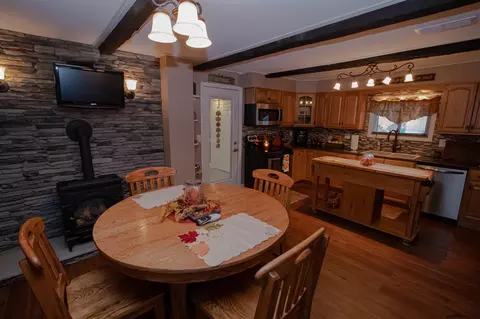 147 E State St, Johnstown, NY 12095 photo 16