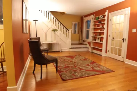 18 Nathaniel Blvd, Delmar, NY 12054 photo 4
