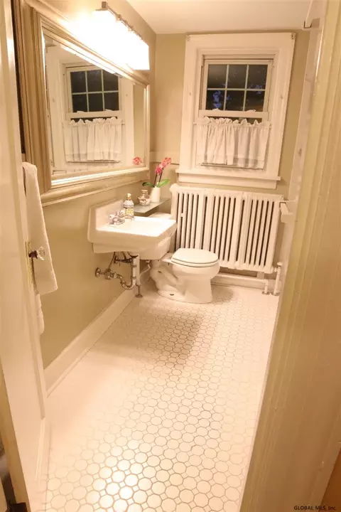 18 Nathaniel Blvd, Delmar, NY 12054 photo 26