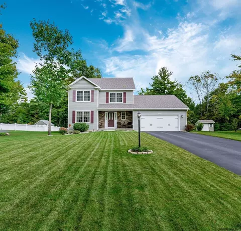 29 Burnham Rd, Wilton, NY 12831 photo 3