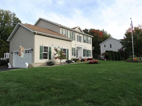 1 Walnut Ln, Schenectady, NY 12309 photo 3