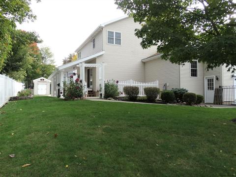 1 Walnut Ln, Schenectady, NY 12309 photo 4