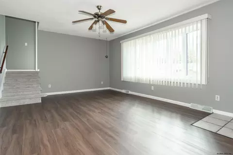 192 E Palmer Ave, Schenectady, NY 12303 photo 6