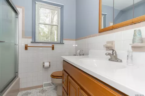 192 E Palmer Ave, Schenectady, NY 12303 photo 19