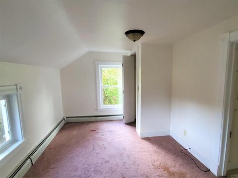 334 Bender Ln, Glenmont, NY 12077 photo 15