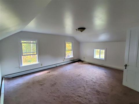 334 Bender Ln, Glenmont, NY 12077 photo 10