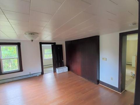 334 Bender Ln, Glenmont, NY 12077 photo 8