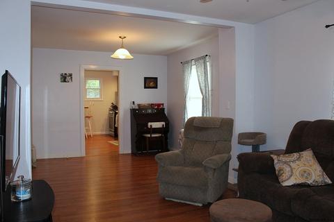 2 Steers Ave, Schenectady, NY 12304 photo 2