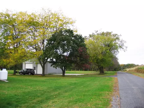 3 Putnam Rd, Stillwater, NY 12170 photo 4