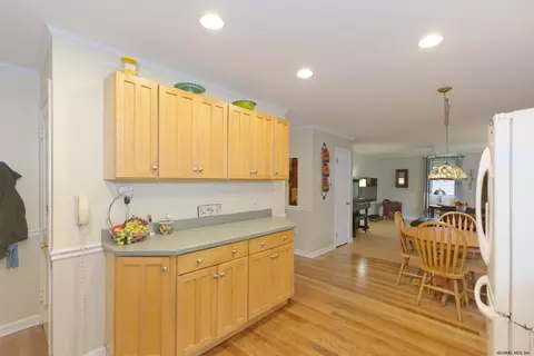 24 Hunter Rd, Delmar, NY 12054 photo 15