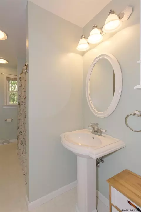 3 Dover Dr, Delmar, NY 12054 photo 32