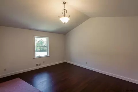 205 Mcqueen Rd, Amsterdam, NY 12010 photo 17