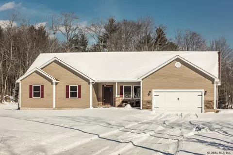 205 Mcqueen Rd, Amsterdam, NY 12010 photo 43