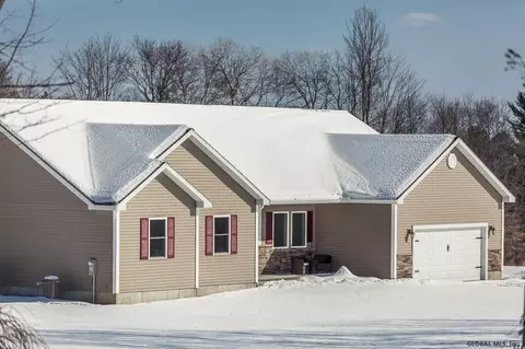 205 Mcqueen Rd, Amsterdam, NY 12010 photo 48