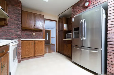1311 Trinity Ave, Schenectady, NY 12306 photo 6
