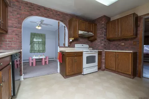 1311 Trinity Ave, Schenectady, NY 12306 photo 10