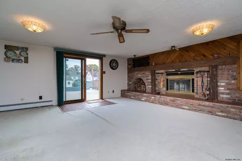 1311 Trinity Ave, Schenectady, NY 12306 photo 11