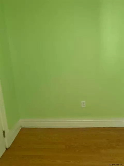 755 Eastern Ave, Schenectady, NY 12308 photo 18