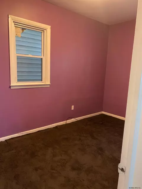 755 Eastern Ave, Schenectady, NY 12308 photo 9