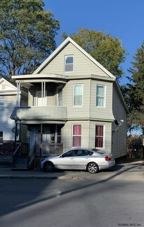 755 Eastern Ave, Schenectady, NY 12308 photo 1
