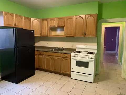 755 Eastern Ave, Schenectady, NY 12308 photo 11
