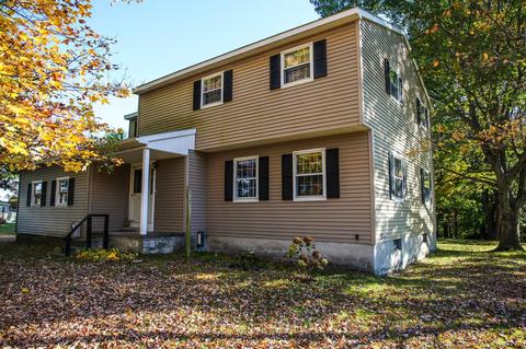 33 3rd Ave, Hadley, NY 12835 photo 1