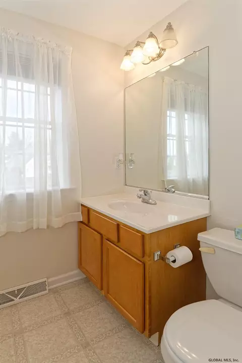 36 Aster Dr, Rexford, NY 12148 photo 37