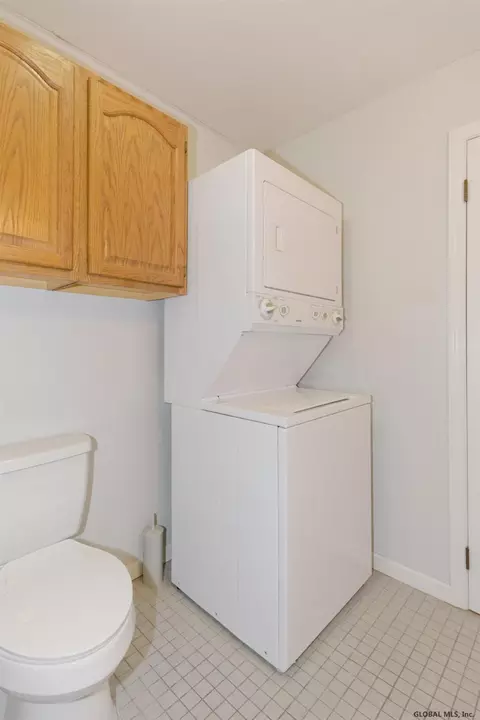 453 Twelfth St, Schenectady, NY 12306 photo 46