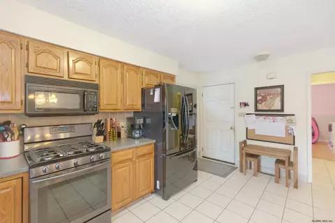453 Twelfth St, Schenectady, NY 12306 photo 11