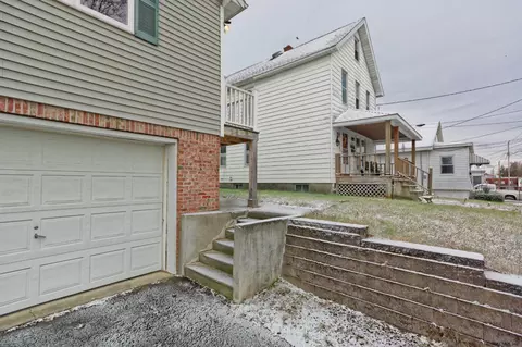 453 Twelfth St, Schenectady, NY 12306 photo 5