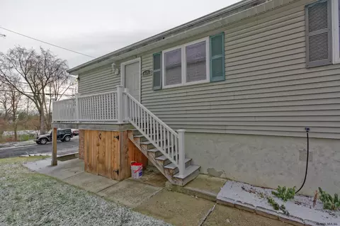453 Twelfth St, Schenectady, NY 12306 photo 31
