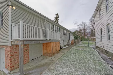 453 Twelfth St, Schenectady, NY 12306 photo 6