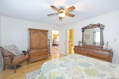 453 Twelfth St, Schenectady, NY 12306 photo 24