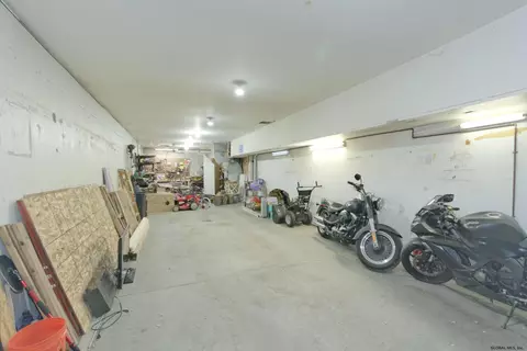 453 Twelfth St, Schenectady, NY 12306 photo 30
