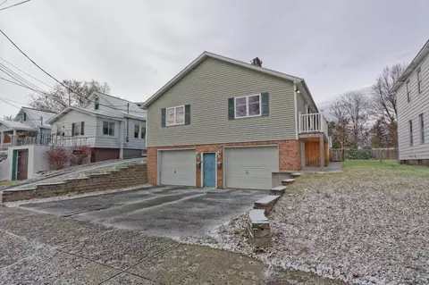 453 Twelfth St, Schenectady, NY 12306 photo 4
