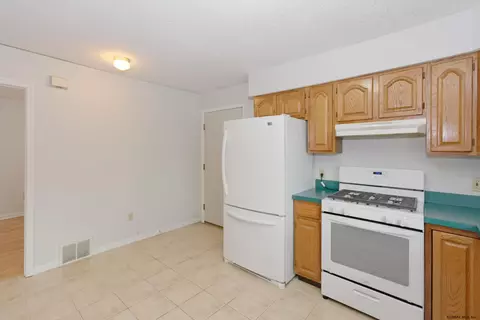 453 Twelfth St, Schenectady, NY 12306 photo 34