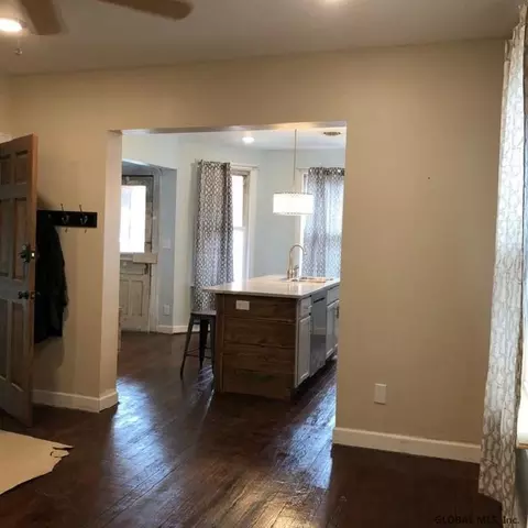 854 Eastern Ave, Schenectady, NY 12308 photo 4