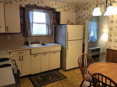 80 Starr Ave, Schenectady, NY 12304 photo 3