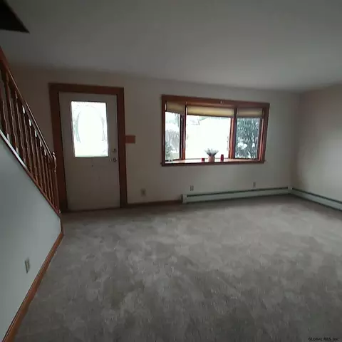 1078 Inner Dr, Schenectady, NY 12303 photo 9