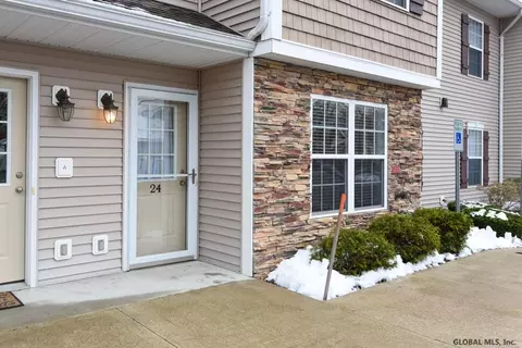 2000-24 Curry Rd #24, Schenectady, NY 12303 photo 2