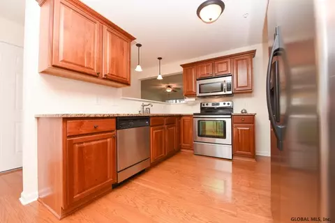 2000-24 Curry Rd #24, Schenectady, NY 12303 photo 3